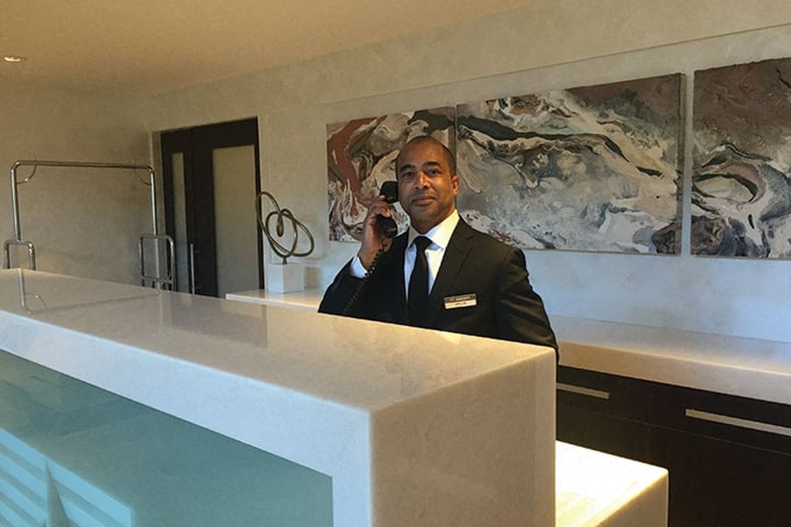 24/7 Front Desk Concierge Service