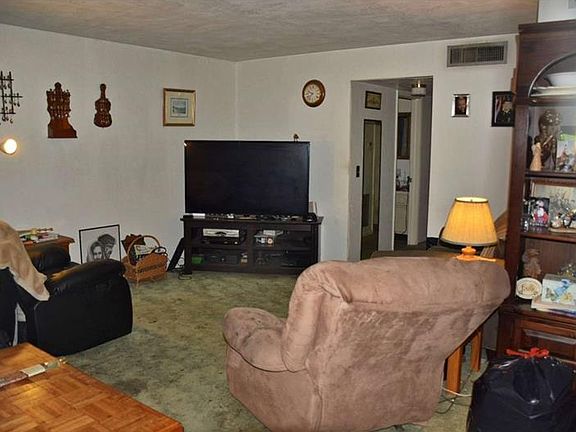5th image of 2566 Harn Blvd APT 11