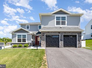 305 Normandy Ln, Dillsburg, PA 17019