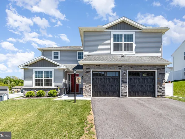 305 Normandy Ln, Dillsburg, PA 17019