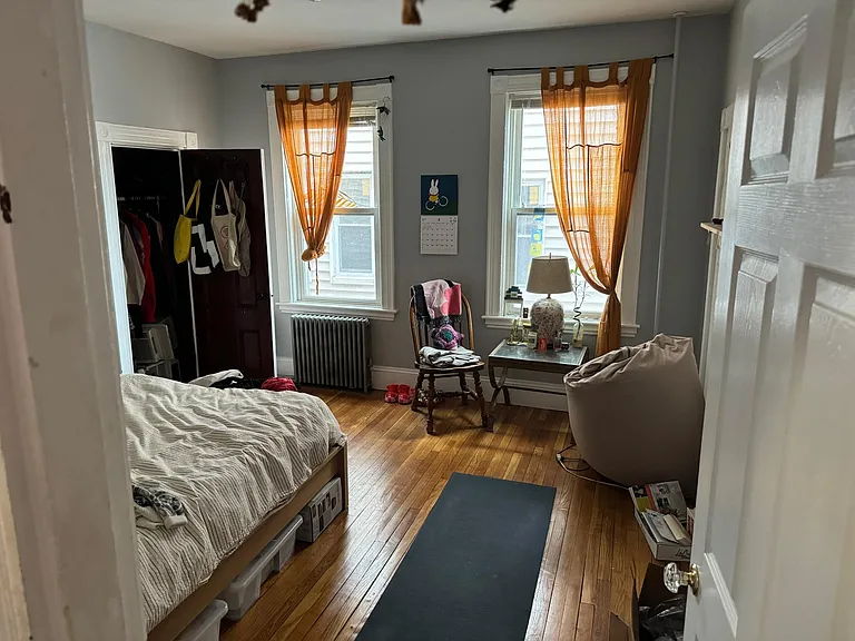 398 Centre St #3 — Photo 4