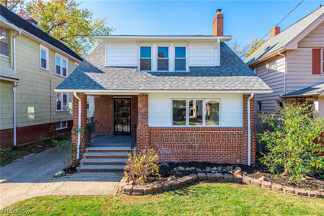 2204 Wascana Ave, Lakewood, OH 44107 | Zillow