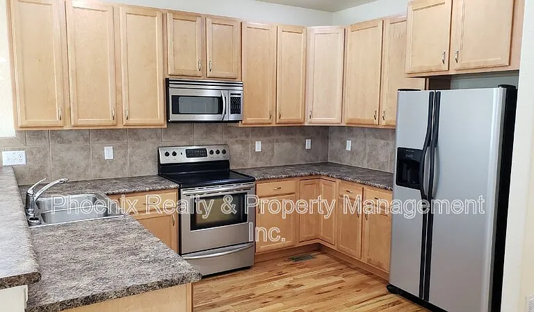 302 Saint Ida Cir — Photo 6