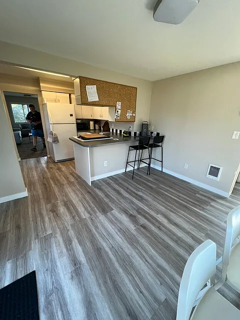2 bed, 1303 sqft, $3,000 — Photo 4
