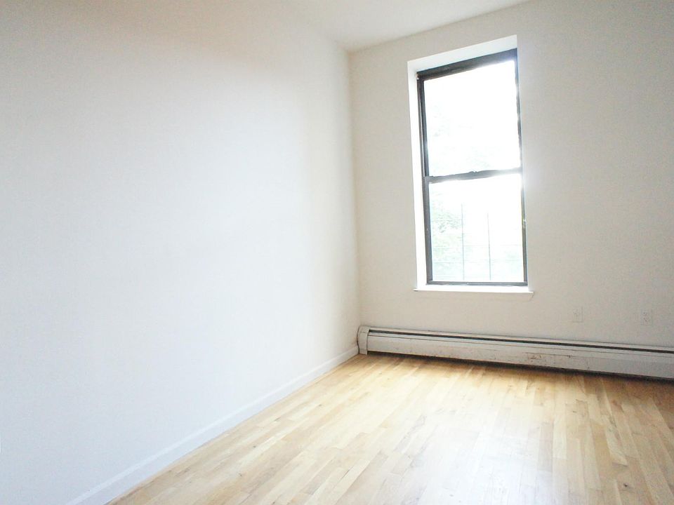 2nd image of 2083 5th Ave APT 3