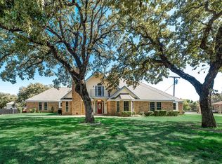 2724 N Hill Ter, Cleburne, TX 76031