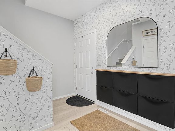 4th image of 10145 W 84a St