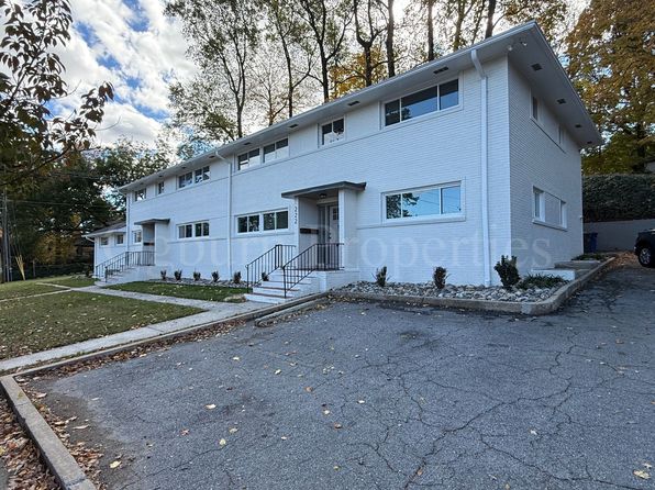 220 N Hawthorne Rd #222-B