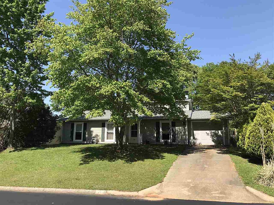 1st image of 219 Orchard Ln
