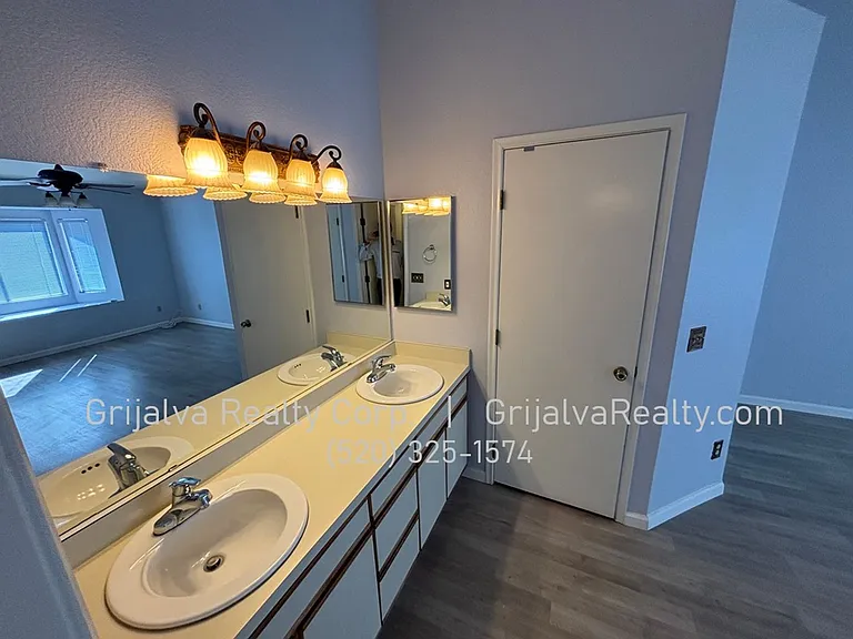 9948 E Skyward Way — Photo 12