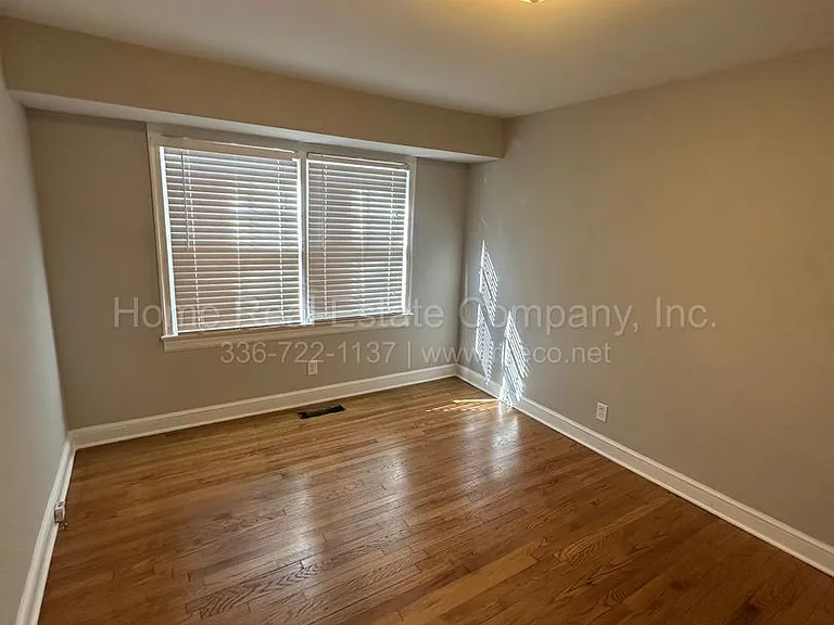348 Pennsylvania Ave — Photo 9