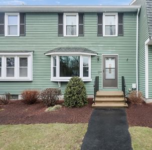 106 Twin Brook Ln #106, Bellingham, MA, 02019