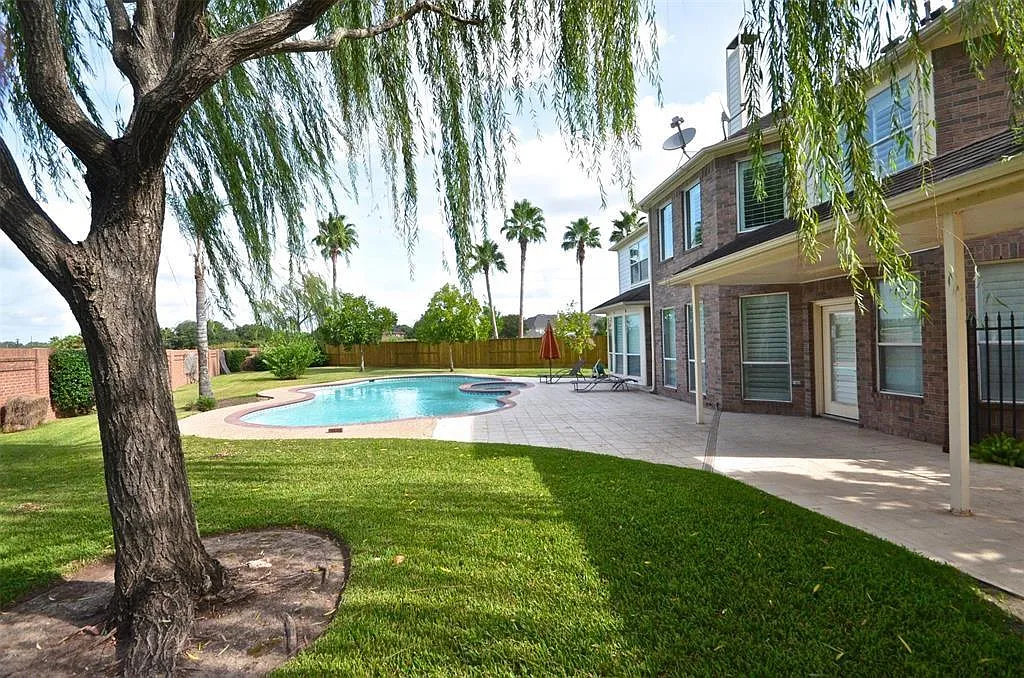 4 bed, 3.5 bath, 3794 sqft, $3,750 — Photo 1