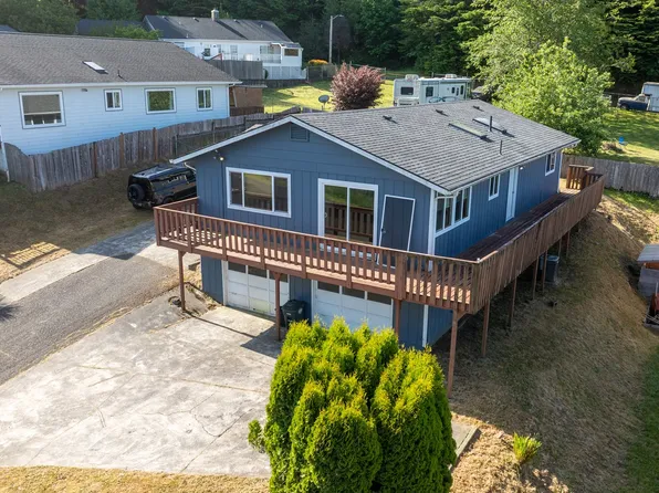 760 H St, Coos Bay, OR 97420