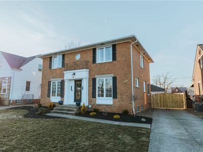 6522 Ridgewood Lakes Dr, Parma, OH, 44129
