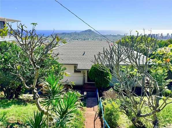 3655 Nihipali Pl, Honolulu, HI 96816