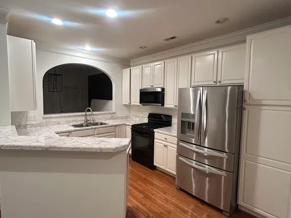 841 Saratoga Dr, Durham, NC 27704