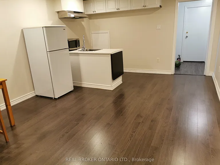 40 Green Bush Rd #BASEMENT — Photo 2