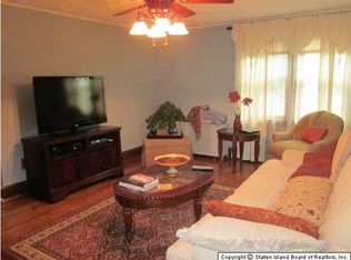 112 Ridgewood Ave, Staten Island, NY 10312