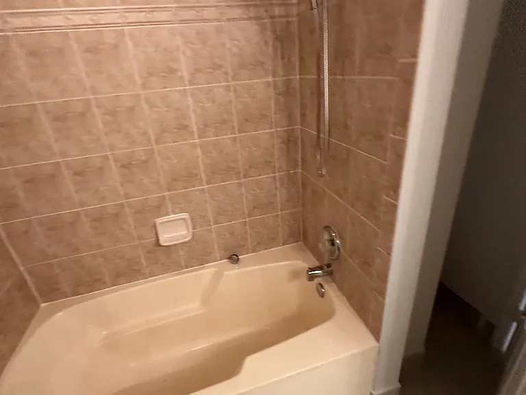 619 E Sheridan St #106 — Photo 11