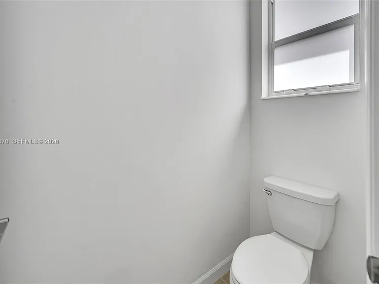 2300 NW 130th St — Photo 36