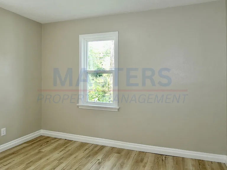 5133 Adella St — Photo 15