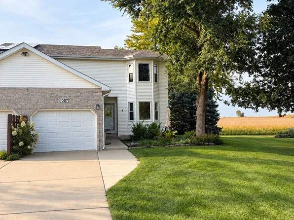 1007 Whitetail Ln, Sandwich, IL 60548