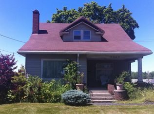 676 Coitsville Rd, Campbell, OH 44405