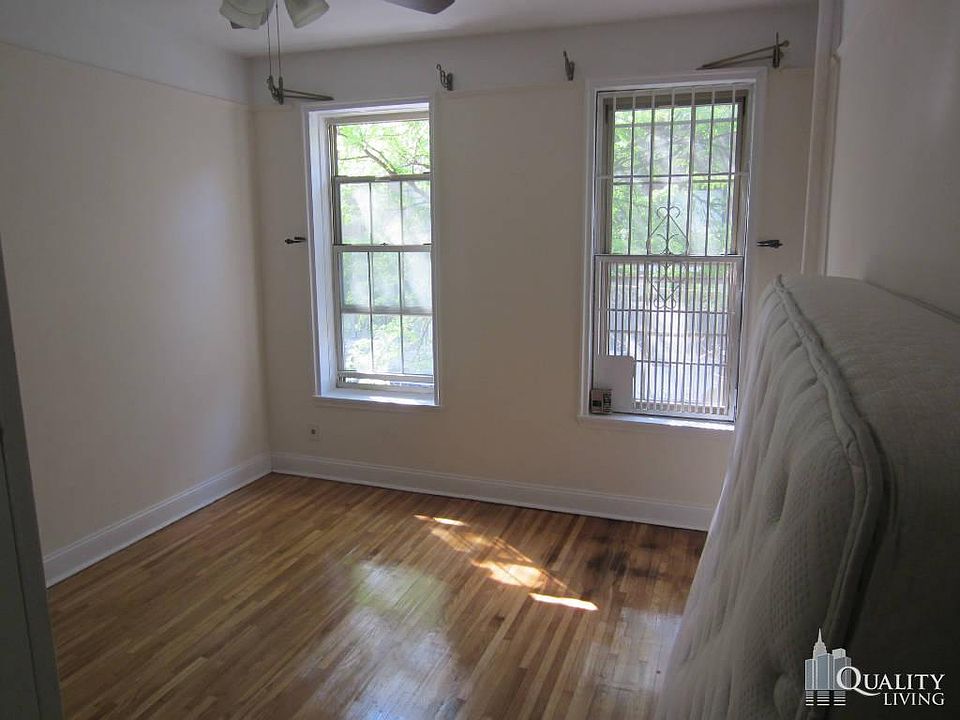 2nd image of 425 W Broadway APT 6D