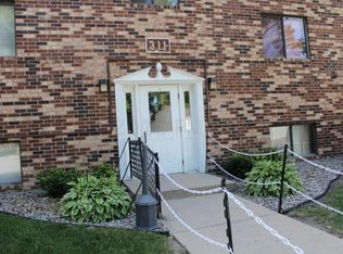 311 Prairiewood Cir S APT 206, Fargo, ND
