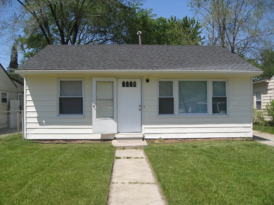 948 Sprague Ave