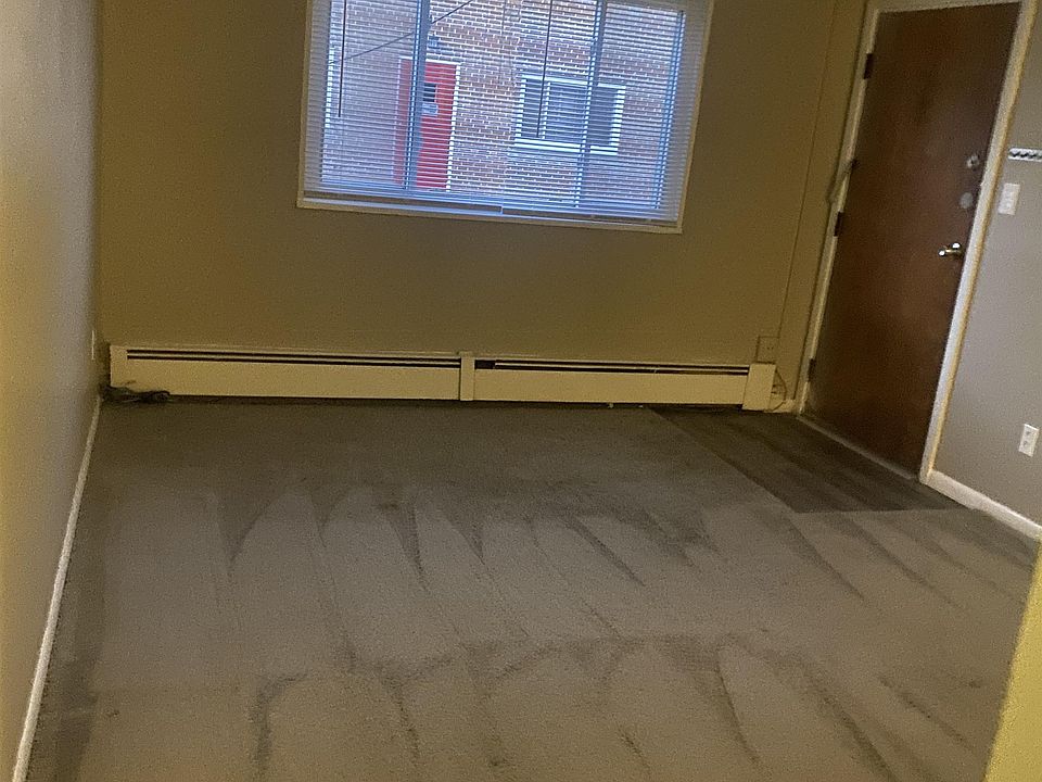 1st image of 4400 Rocky River Dr APT 102