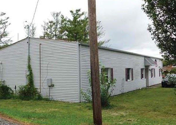 2nd image of 104 S Ferne Clyffe Rd