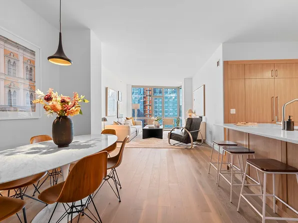 100 Jay St APT 25H, Brooklyn, NY 11201