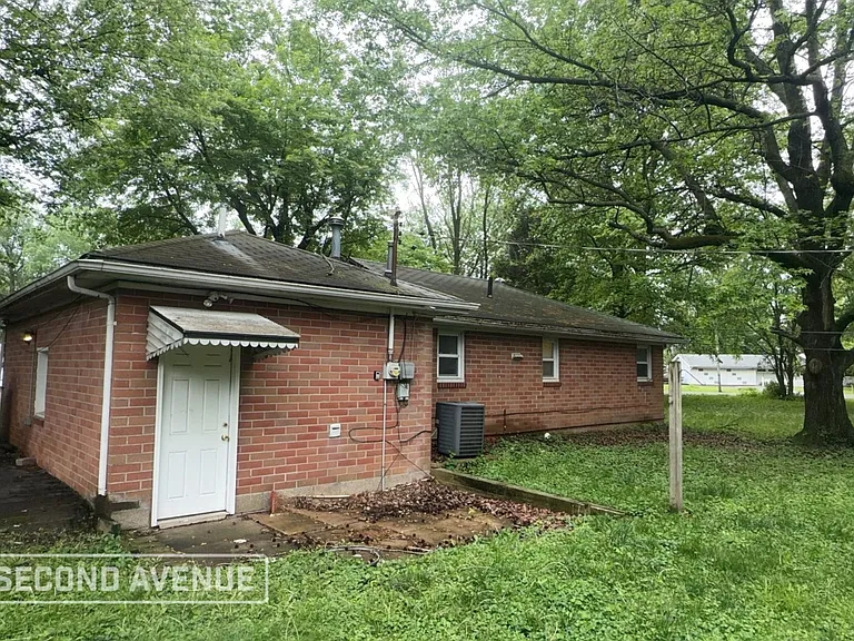25 Belle Dr — Photo 5