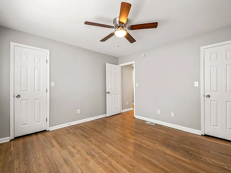 Balfour Chastain — Photo 9
