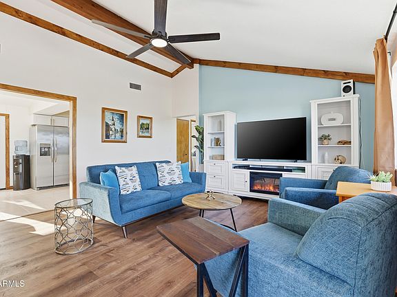 3rd image of 803 E DESERT JEWEL Drive