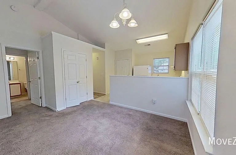 305 Saint Rosea Dr — Photo 2