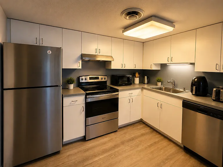 530 Vfw Pkwy #201 — Photo 5