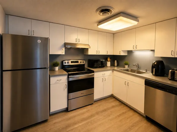 530 Vfw Pkwy APT 201, West Roxbury, MA 02132