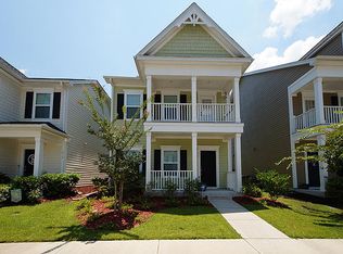 421 Forsythia Ave, Summerville, SC 29483