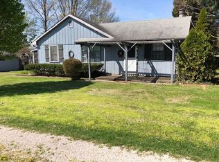 1577 W Maple Grove Rd, Boonville, IN 47601