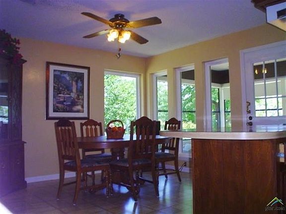 5th image of 2272 Royal Dr E