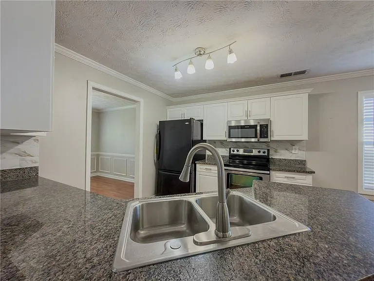 593 Red Tip Ln — Photo 35