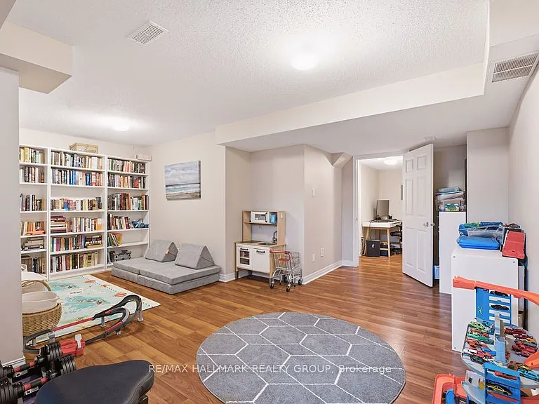 1542 Tonilee Dr — Photo 44