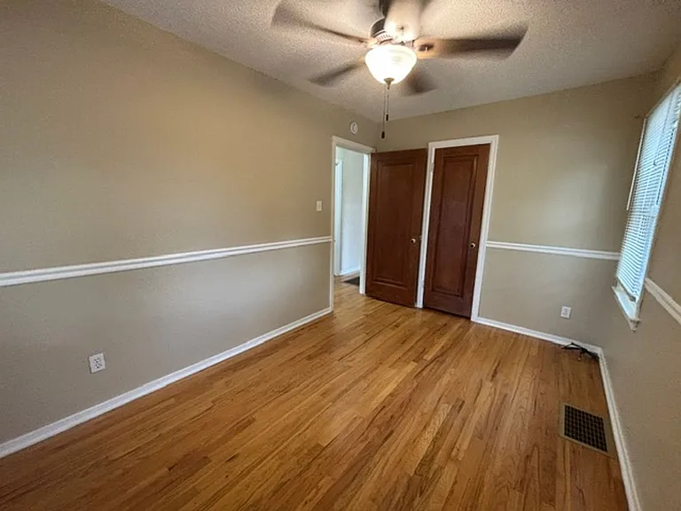 2102 S 3rd Ave — Photo 13