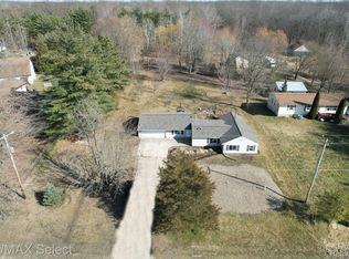 10312 Nichols Rd, Montrose, MI 48457