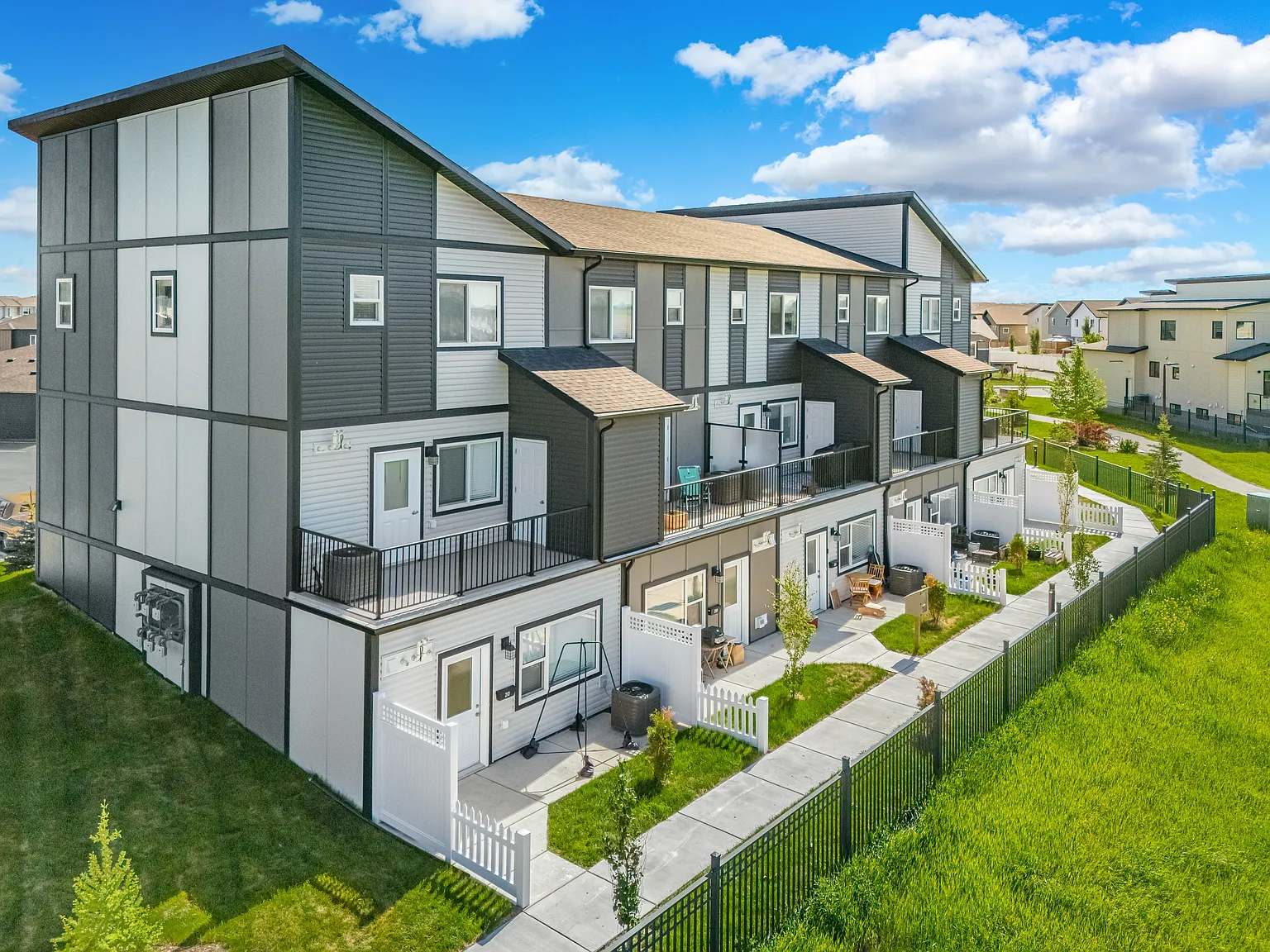 Aspen Vistas | Newly Constructed 3BR | 2BR "Most Leased this Month" — Photo 4