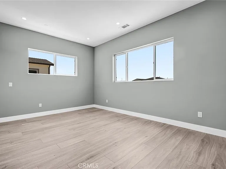 2130 W 238th St — Photo 19