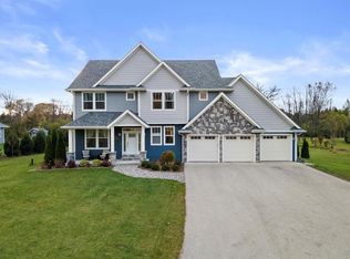 7550 W Freistadt Rd, Mequon, WI 53092